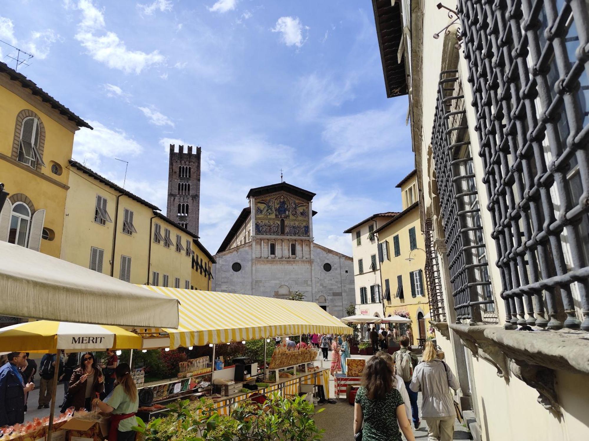 Casa Rosina + Box Per Auto 2 Bici 1,5Km Dalle Mura Lucca Luaran gambar